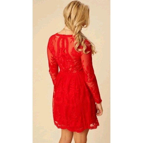 Altar'd State Lavesta Dress M Red Floral Lace Romantic Whimsical Embroidered A35 - Picture 2 of 12